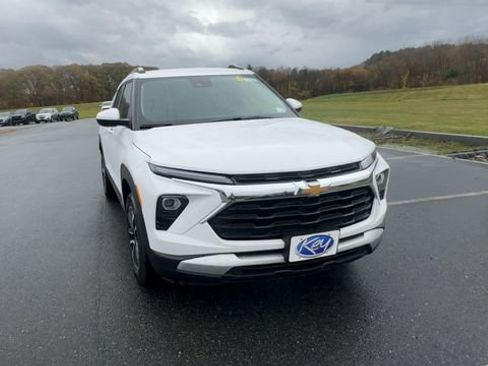 New 2026 Chevrolet TrailBlazer LT AWD/4WD image 3