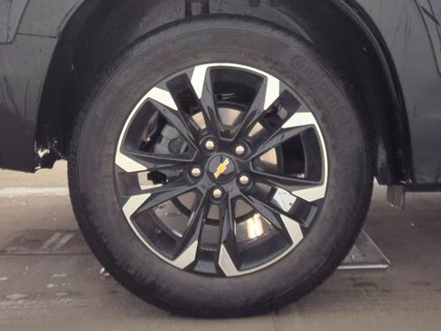 Used 2023 Chevrolet TrailBlazer LT AWD/4WD image 11