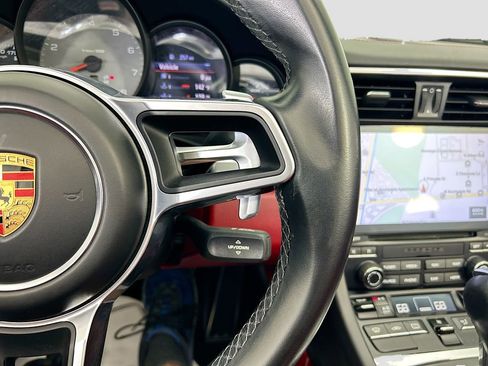 Used 2019 Porsche 911 Carrera S RWD image 12