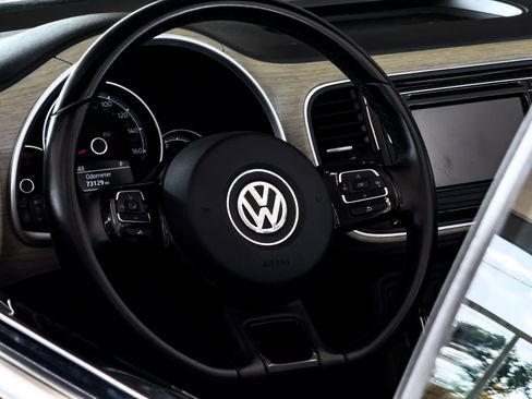 Used 2018 Volkswagen Beetle 2.0T image 27