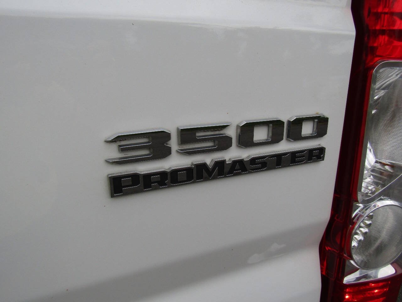 Used 2025 RAM ProMaster 3500 w/ Convenience Group FWD image 25