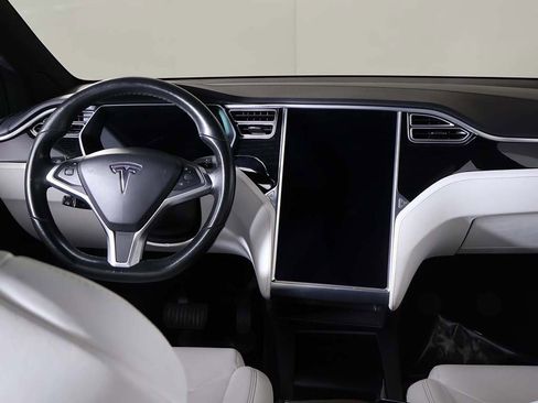 Used 2017 Tesla Model X 100D image 31