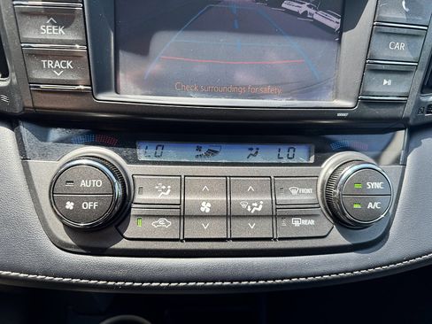 Used 2013 Toyota RAV4 XLE AWD/4WD image 17