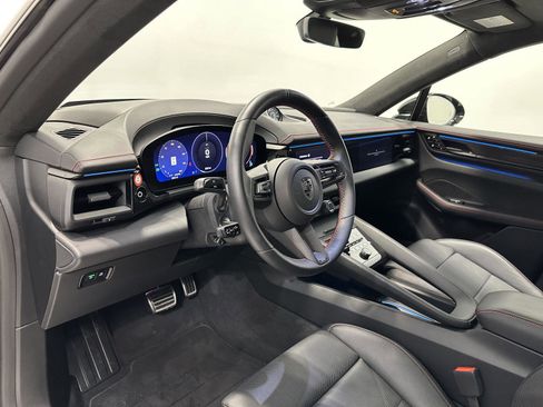 Certified 2024 Porsche Macan Turbo Electric image 3