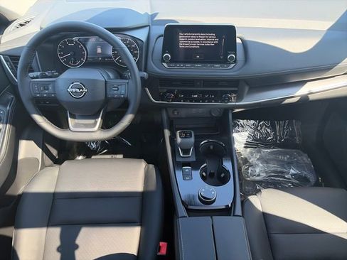 New 2026 Nissan Rogue SV AWD/4WD image 15