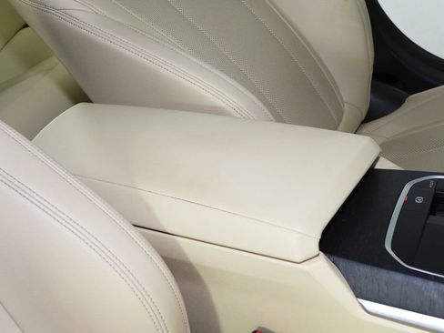 Used 2023 BMW 330i 330i w/ Convenience Package image 16