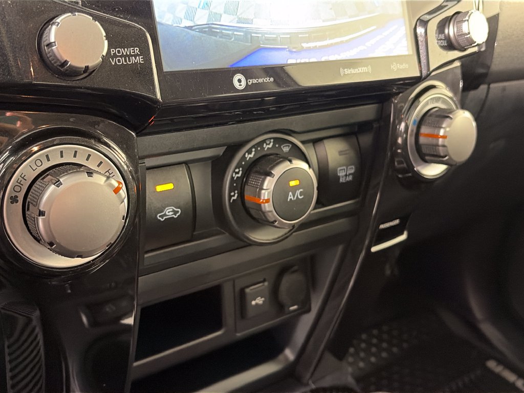 Used 2020 Toyota 4Runner TRD Off-Road Premium w/ Moonroof Package AWD/4WD image 21