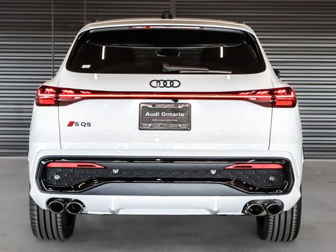 New 2025 Audi SQ5 Prestige image 15