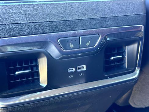 Used 2024 GMC Sierra 2500 Denali Ultimate image 23