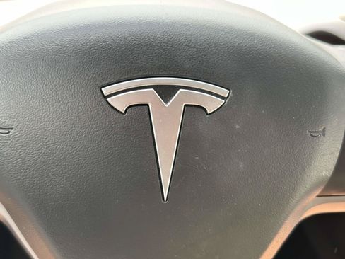Used 2022 Tesla Model Y Performance AWD/4WD image 22