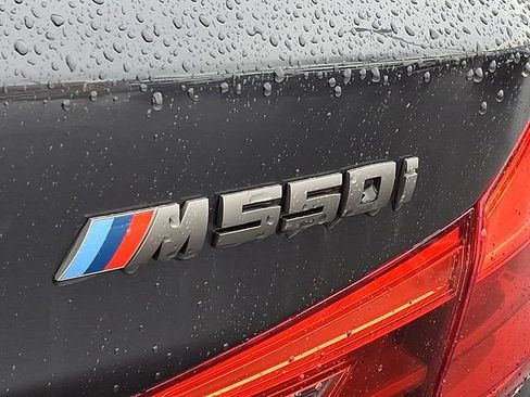 Used 2019 BMW M550i xDrive w/ Dynamic Handling Package image 30