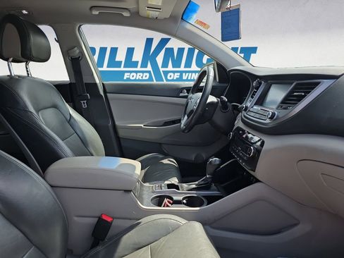 Used 2018 Hyundai Tucson Value FWD image 15