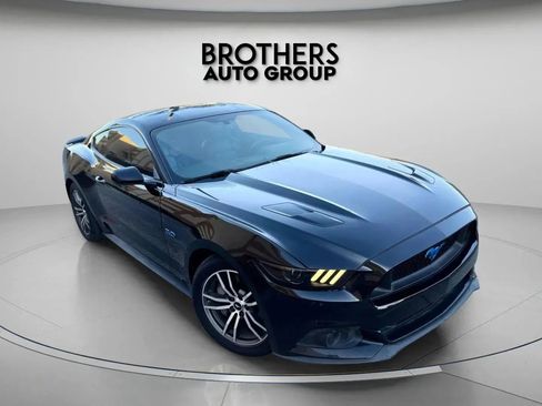 Used 2017 Ford Mustang GT image 1