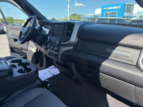 Used 2024 RAM 2500 Big Horn w/ Bed Utility Group image 31