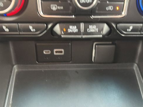 Used 2021 Chevrolet Tahoe Z71 AWD/4WD image 11