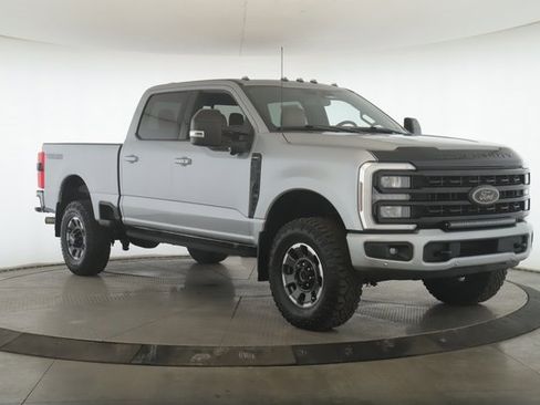 Used 2024 Ford F250 Lariat w/ Lariat Ultimate Package image 2