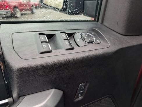 Used 2018 Ford F150 XLT w/ Equipment Group 302A Luxury AWD/4WD image 19