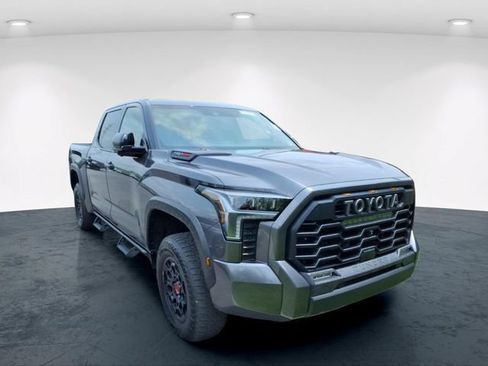 Used 2025 Toyota Tundra TRD Pro w/ Tow Tech Package AWD/4WD image 8