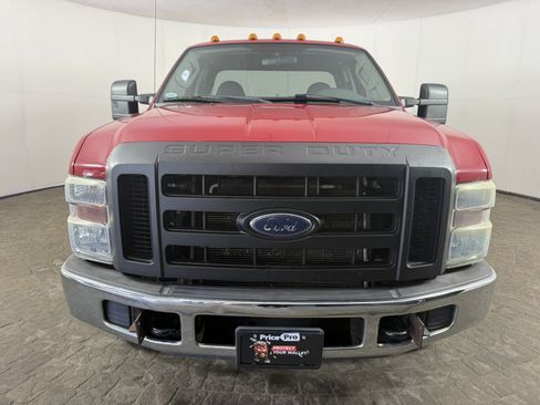 Used 2010 Ford F250 XL RWD image 2