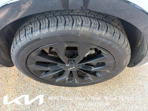 Used 2022 Kia Sorento SX FWD image 14