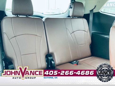 Used 2018 Buick Enclave Avenir w/ Avenir Technology Package image 18