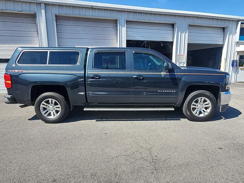 Used 2018 Chevrolet Silverado 1500 LT w/ All Star Edition AWD/4WD image 6