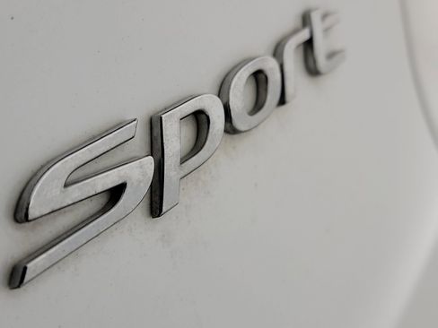 Used 2017 Hyundai Santa Fe Sport image 33