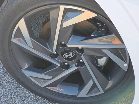 New 2025 Hyundai Elantra Limited w/ Cargo Package image 20