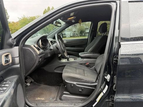 Used 2014 Jeep Grand Cherokee Laredo w/ Quick Order Package 23E AWD/4WD image 14