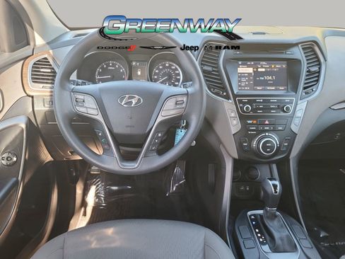 Used 2017 Hyundai Santa Fe Sport image 12