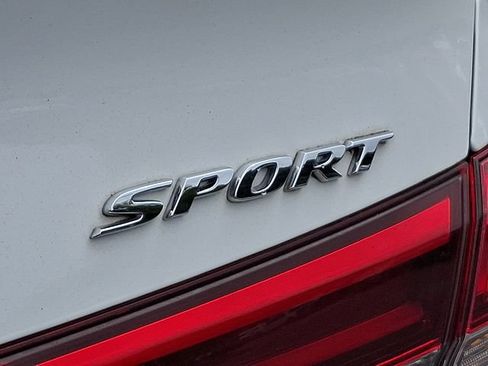 Used 2023 Honda Civic Sport image 31