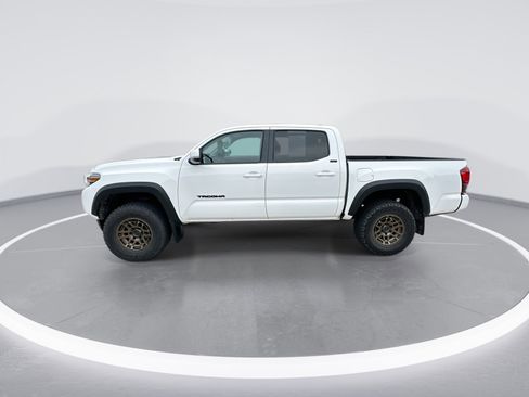 Used 2022 Toyota Tacoma SR5 w/ Trail Edition AWD/4WD image 5