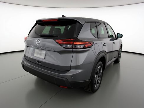 Used 2025 Nissan Rogue SV AWD/4WD image 9