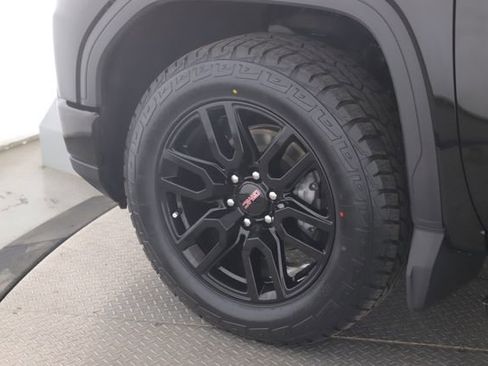 Used 2024 GMC Sierra 1500 Pro w/ Graphite Edition image 13