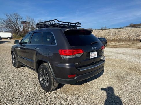 Used 2017 Jeep Grand Cherokee Limited w/ Luxury Group II AWD/4WD image 3
