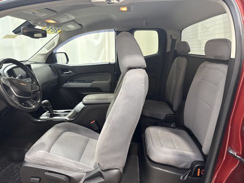 Used 2015 Chevrolet Colorado LT w/ LT Convenience Package AWD/4WD image 14