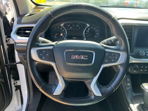 Used 2019 GMC Acadia SLT FWD image 10