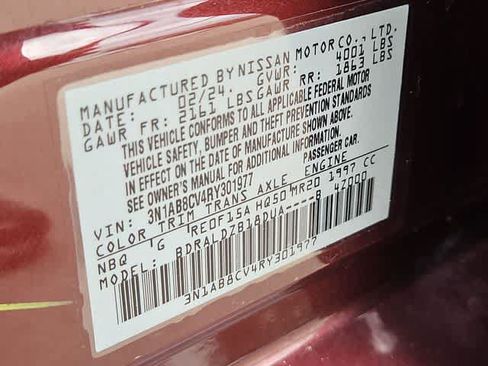 Used 2024 Nissan Sentra SV FWD image 29