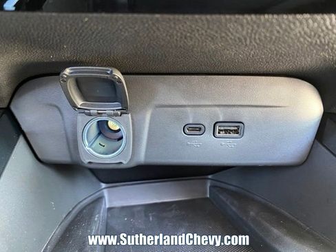 New 2026 Chevrolet Trax LT w/ Sunroof Package FWD image 30