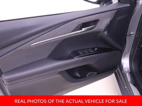 Certified 2025 Toyota Camry XLE AWD/4WD image 9