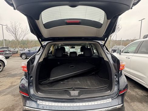 Used 2018 Nissan Murano SL w/ Moonroof Package image 5