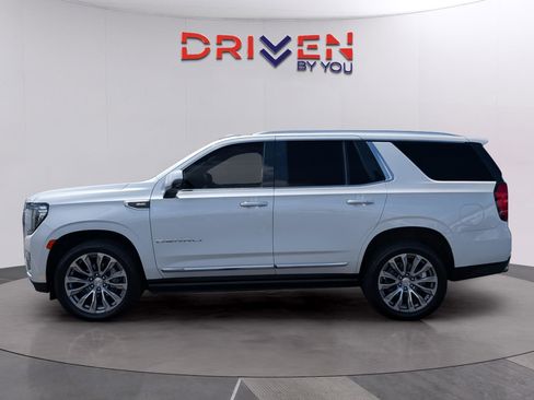 Used 2021 GMC Yukon Denali image 2