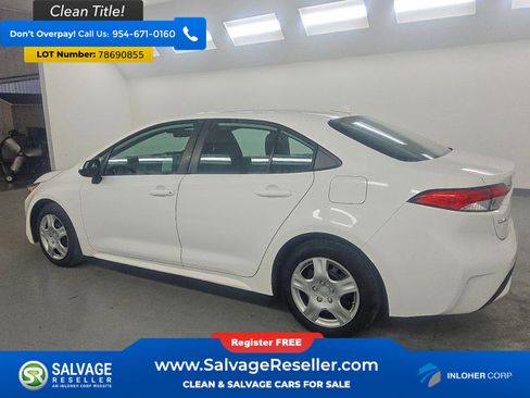 Used 2020 Toyota Corolla LE image 3