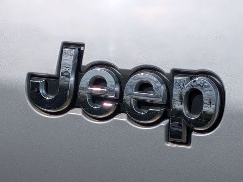 Used 2022 Jeep Grand Cherokee L Limited image 28