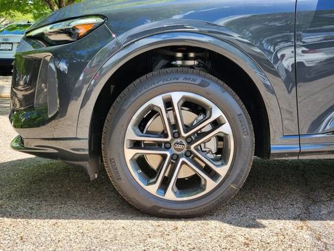 New 2026 Audi Q5 Premium Plus AWD/4WD image 8