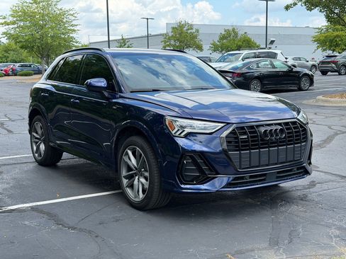 Used 2022 Audi Q3 2.0T Premium Plus AWD/4WD image 7