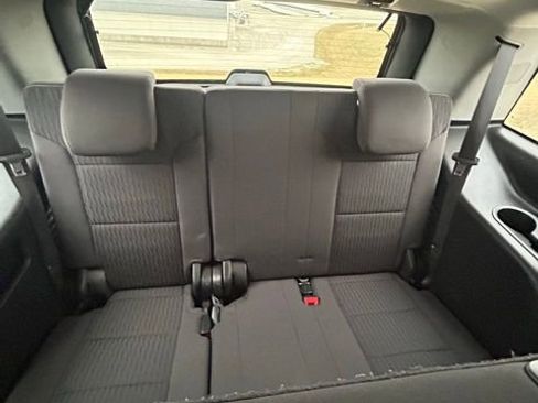 Used 2018 GMC Yukon SLE image 13