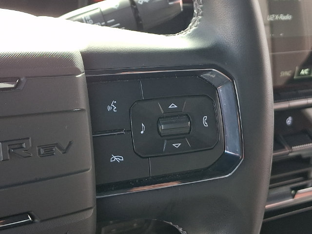 Used 2026 GMC Hummer EV 4x4 Crew Cab w/ Carbon Fiber Edition Package image 8