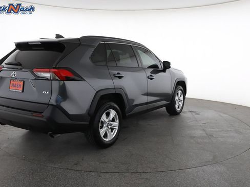 Used 2021 Toyota RAV4 XLE FWD image 12