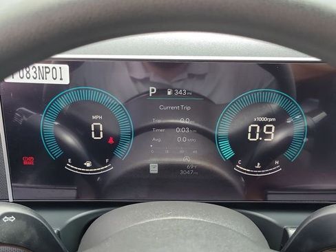Certified 2025 Hyundai Tucson SE FWD image 9